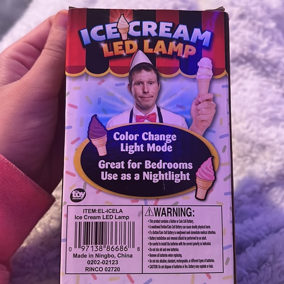 Ice cream led changing color lamp, the toy network, not lamp size for any kid - Picture 2 of 2